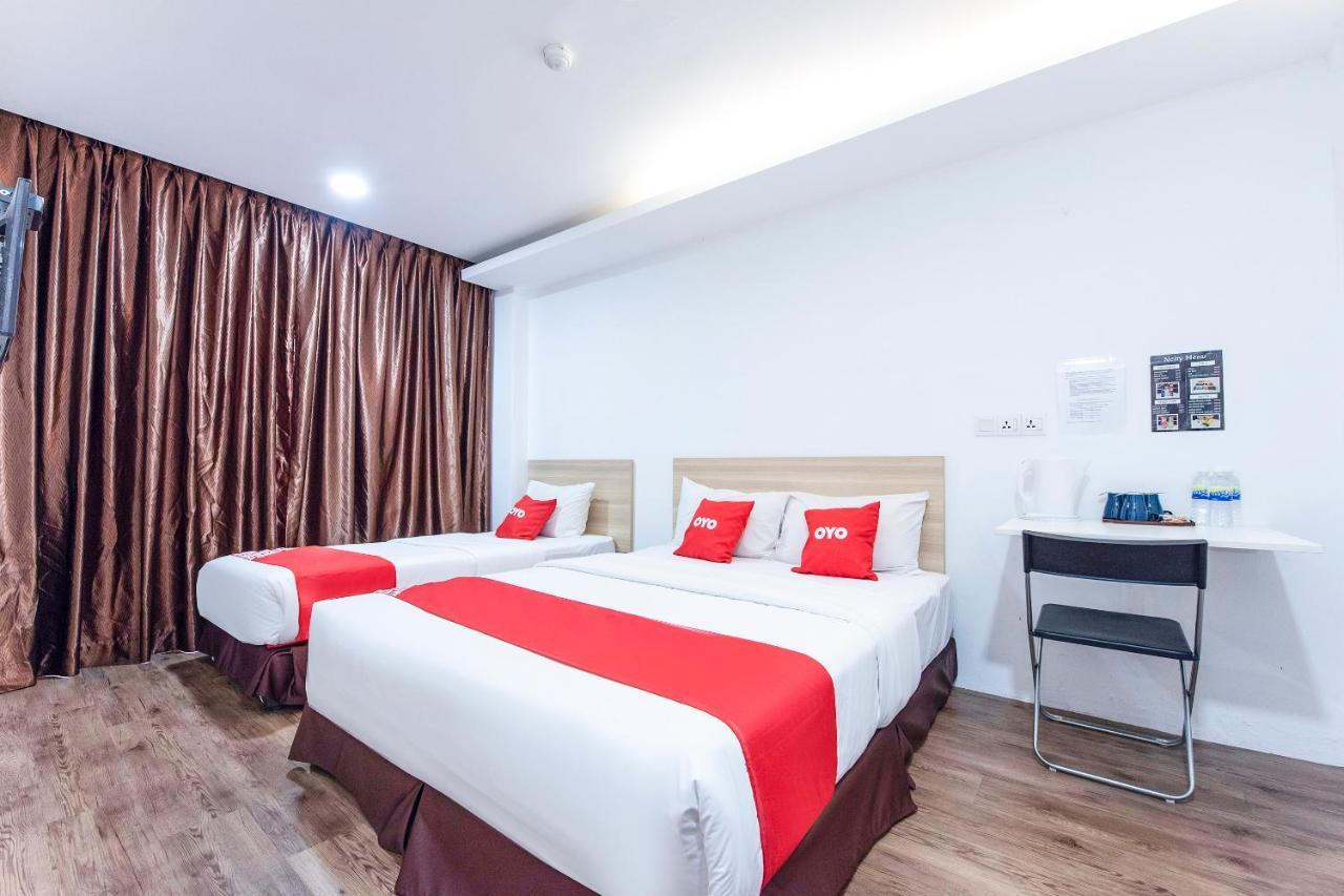 Oyo 90403 North City Hotel Τζόχορ Μπάχρου Εξωτερικό φωτογραφία