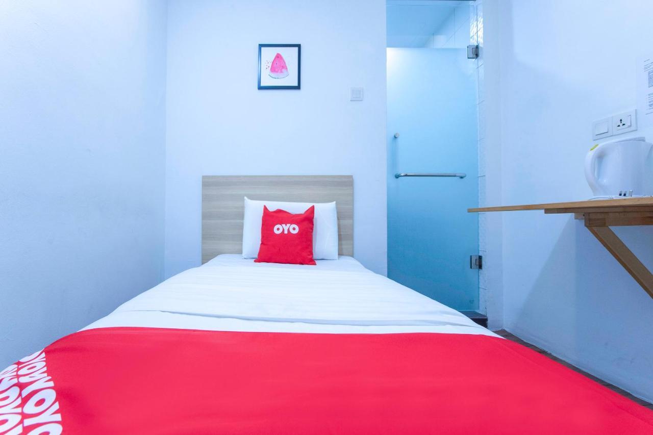 Oyo 90403 North City Hotel Τζόχορ Μπάχρου Εξωτερικό φωτογραφία