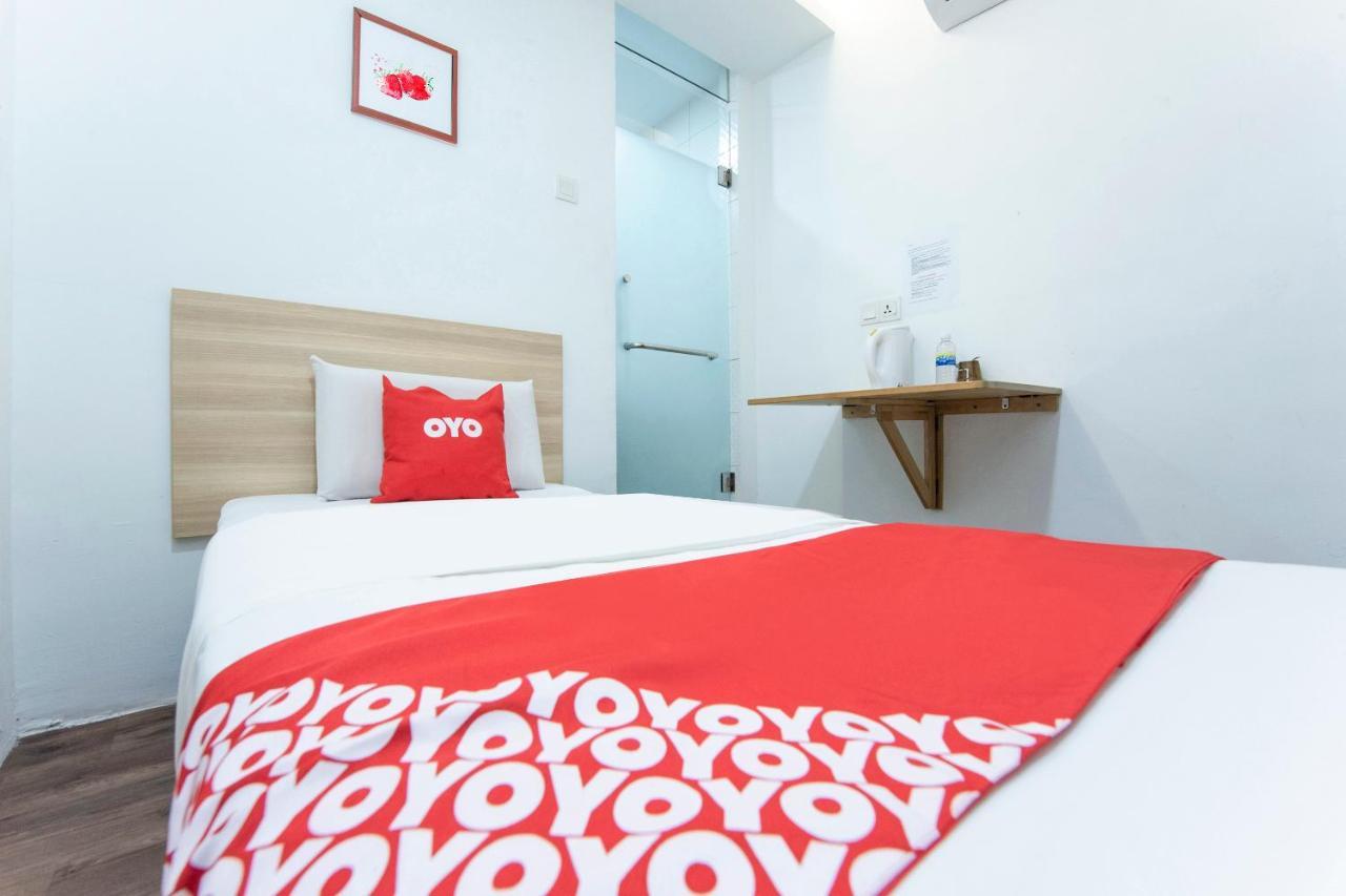 Oyo 90403 North City Hotel Τζόχορ Μπάχρου Εξωτερικό φωτογραφία